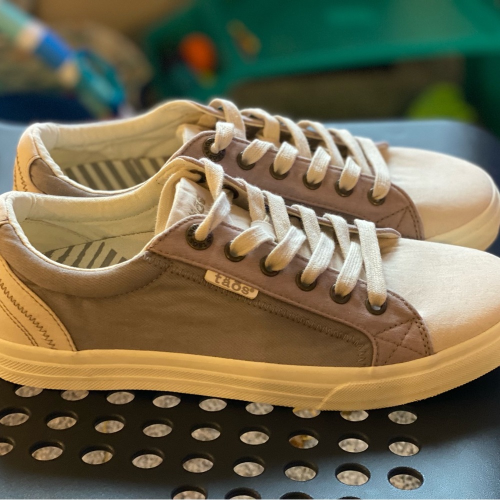 Taos Plim Soul canvas sneaker